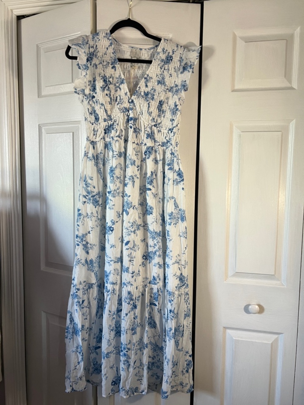 Joie White Maxi Dress with Blue Floral Print - Picture 2 of 12